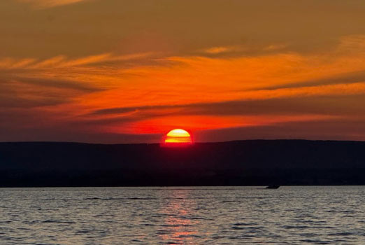Photo of a beautiful sunset at Lake Champlain